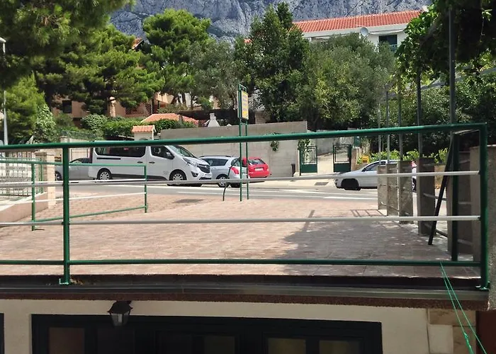 Burich Διαμέρισμα *